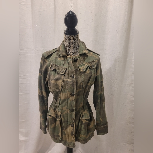 Free People Not Your Brothers Faded Green Camo Print Jacket Sz XS - Picture 4 of 13
